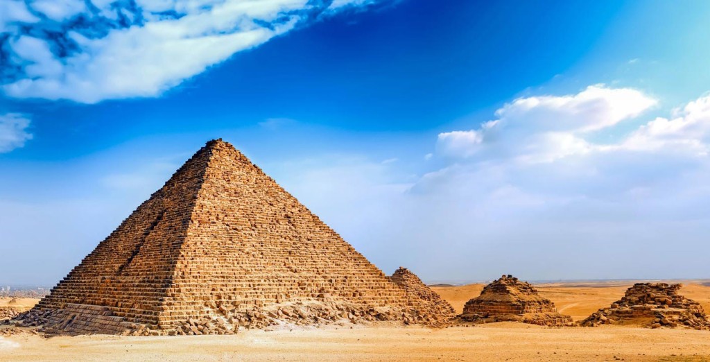 The Pyramid Of Menkaure - Cairo Egypt | Beautiful Global