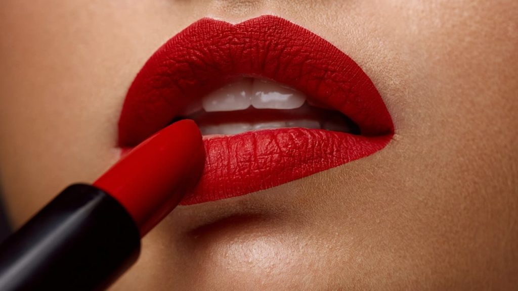 Avoid Long Lasting Lipstick A Guide to the Best Beauty Travel Tips You Need Beautiful Global